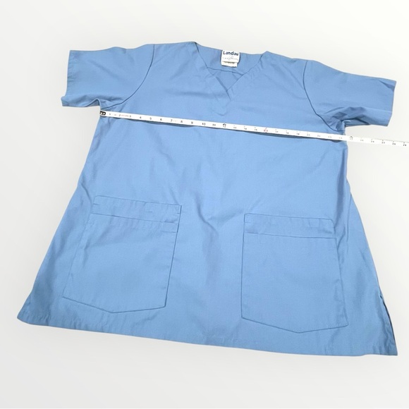 Landau Light Blue V-Neck Medical Scrub Top Unisex - Picture 7 of 12